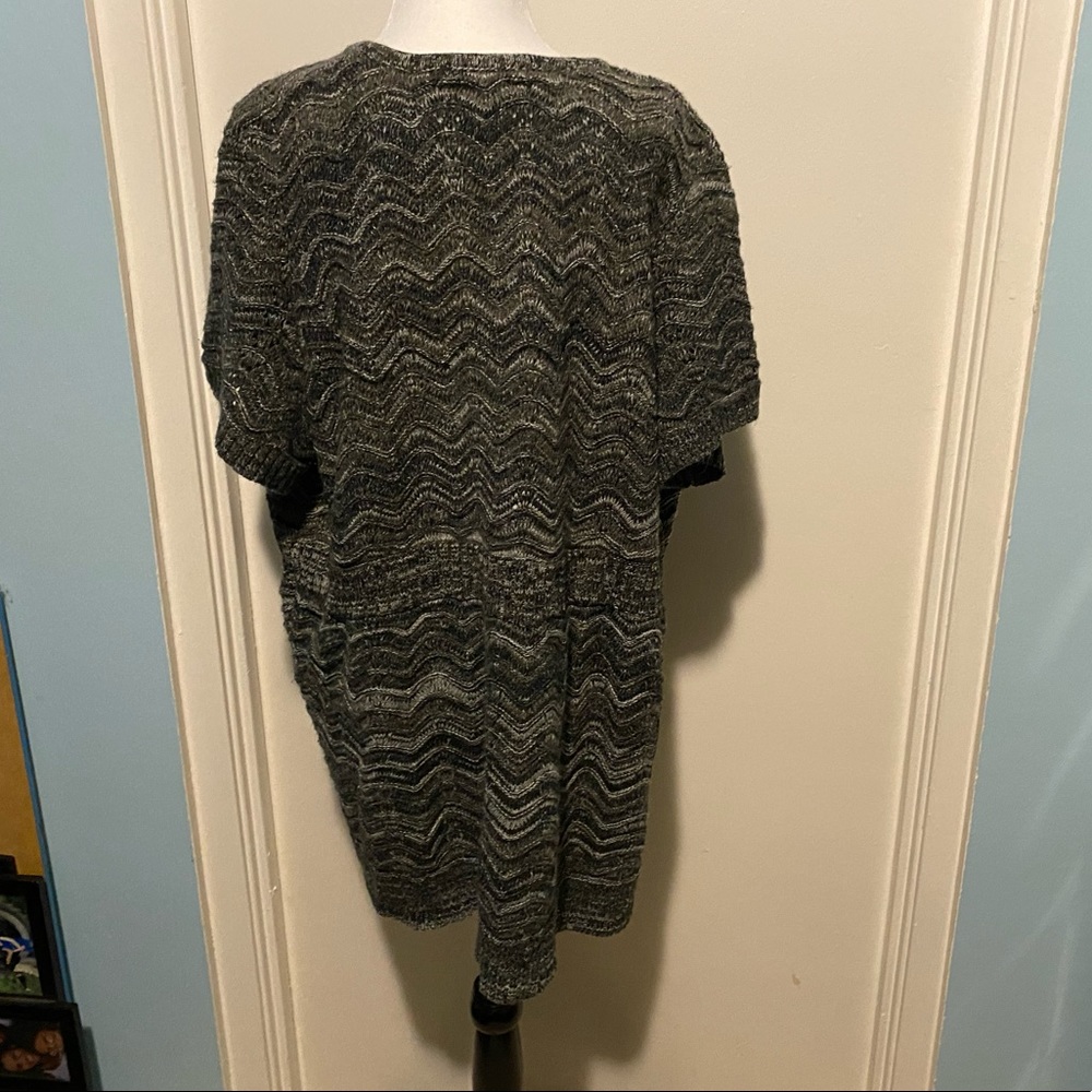 PENNINGTONS V-NECK KNITTED SWEATER - Picture 14 of 16
